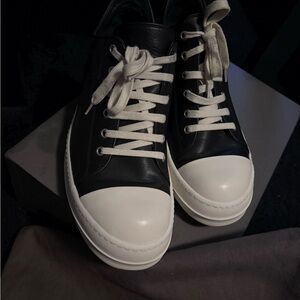 Black and White Men's Sneakers
